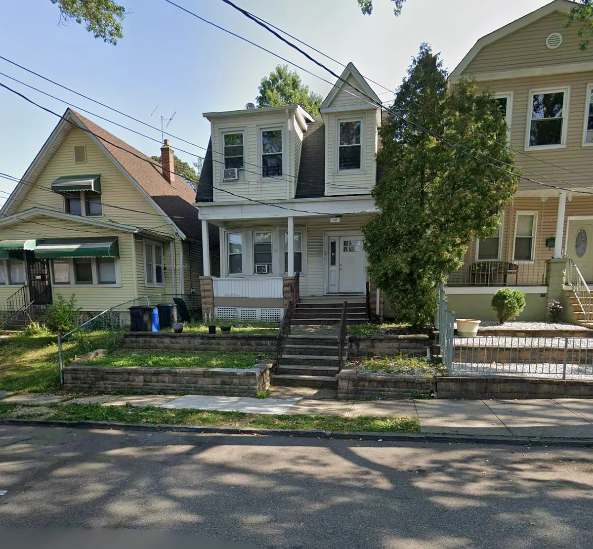 Building Photo - 78 Fern Ave #2