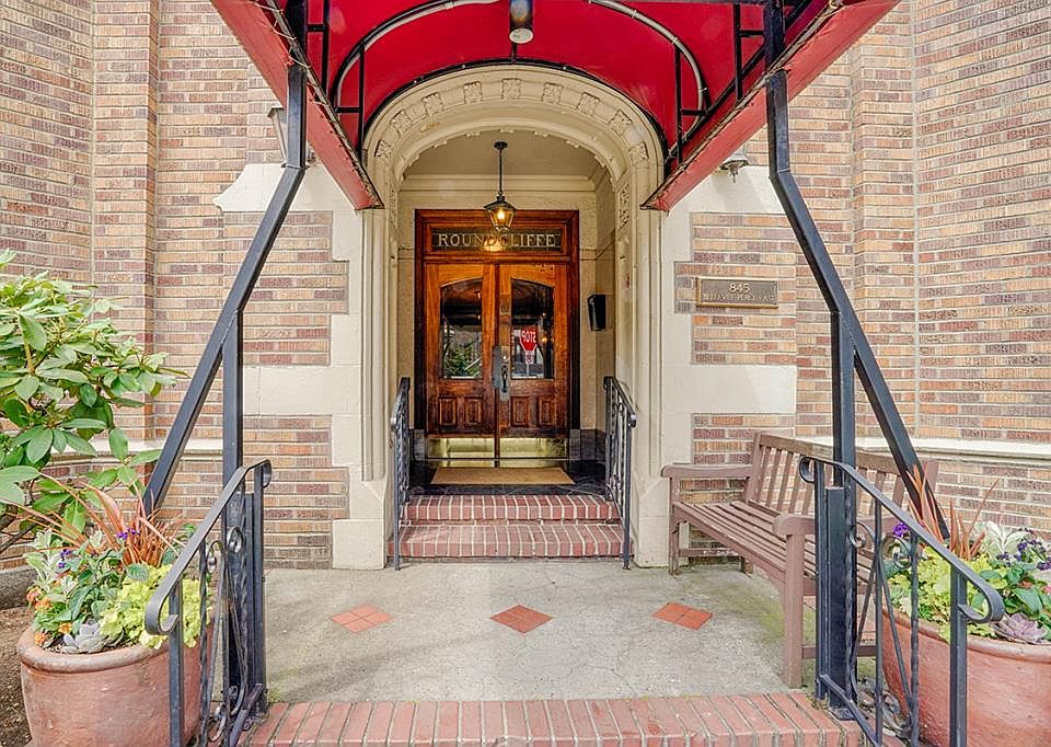 New Exterior Photo
