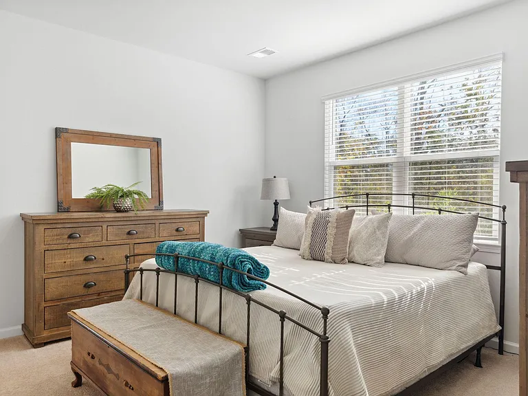 3921 Sawmill Ct — Photo 12