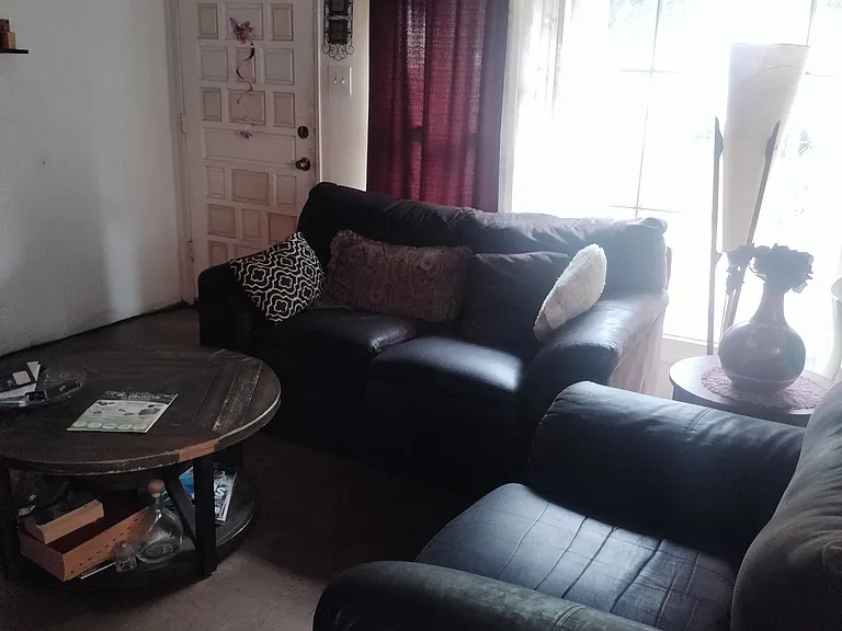 560 E Haltern Ave — Photo 3