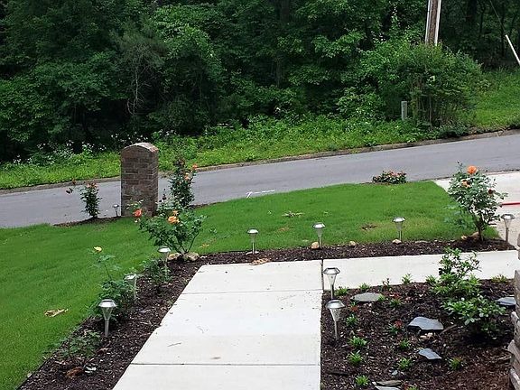 3rd image of 1605 Debswood Dr