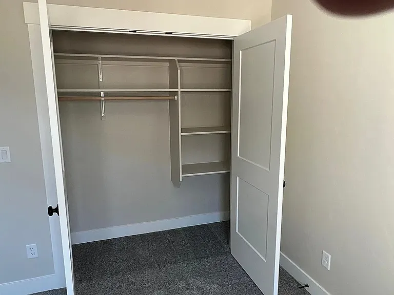 1105 SW Camille Dr — Photo 17