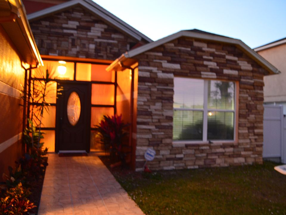 1st image of 1759 Pompano Dr