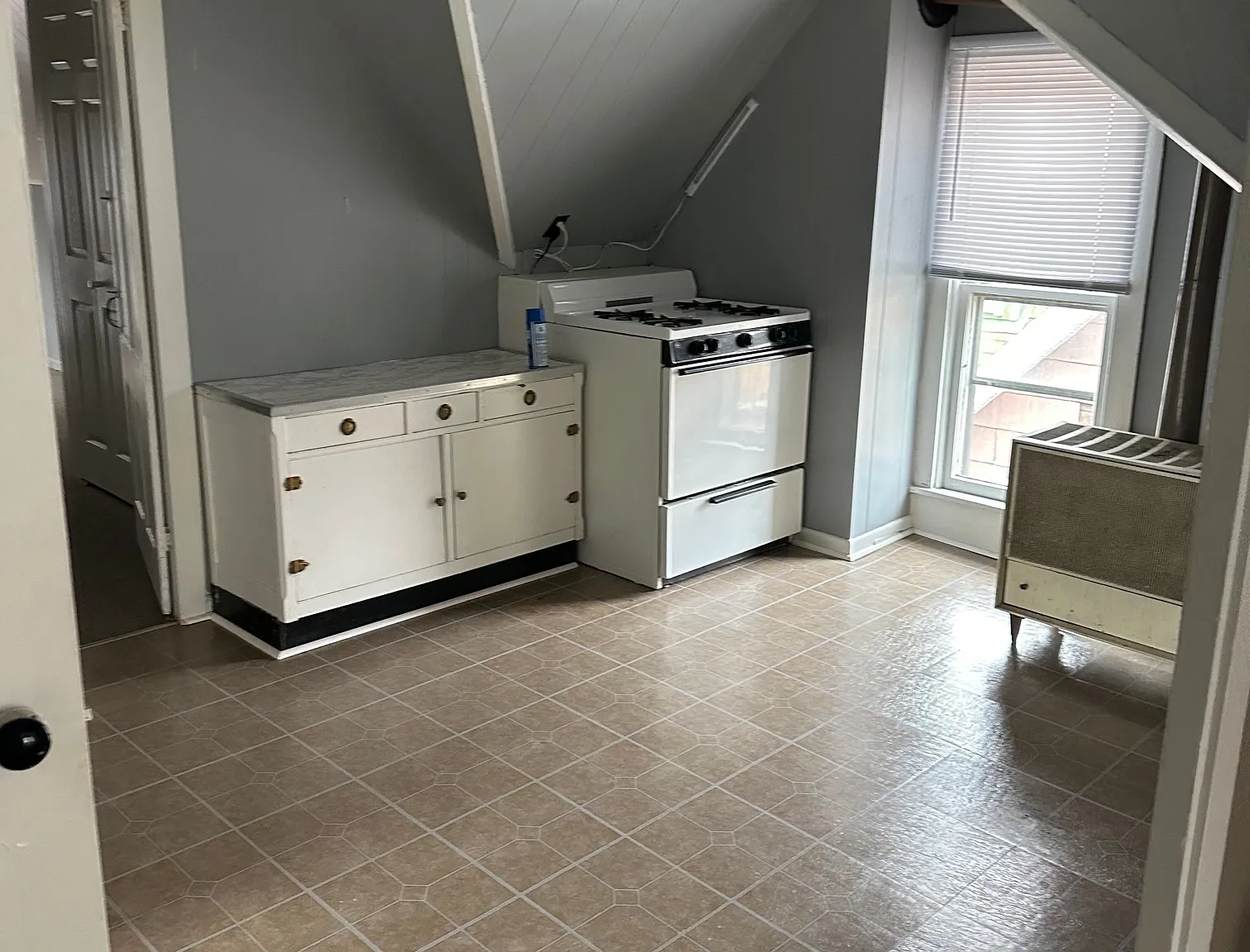 27 Cedar Street - 4 — Photo 4