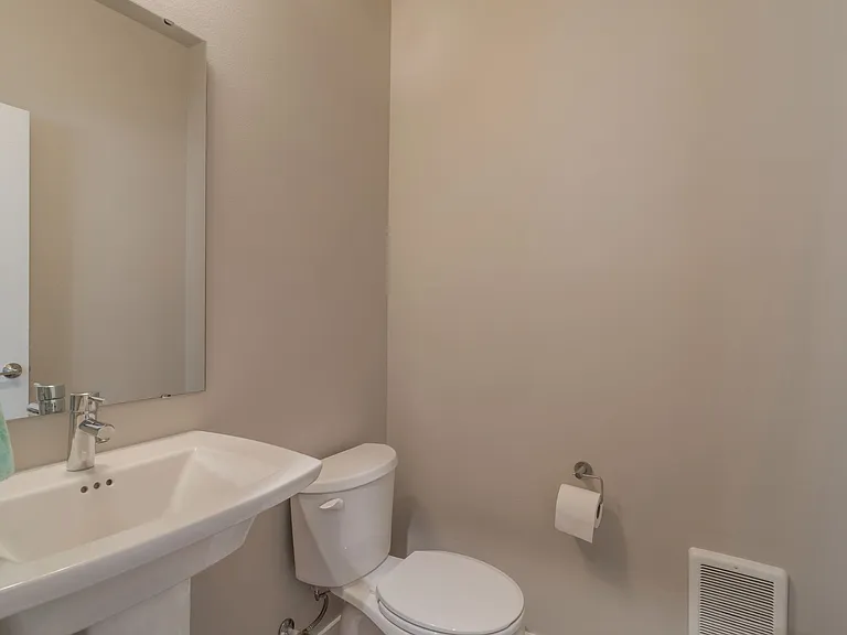 18782 67th Ave NE #5 — Photo 9