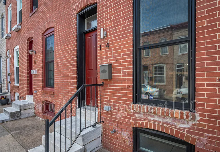 14 N Streeper St — Photo 16