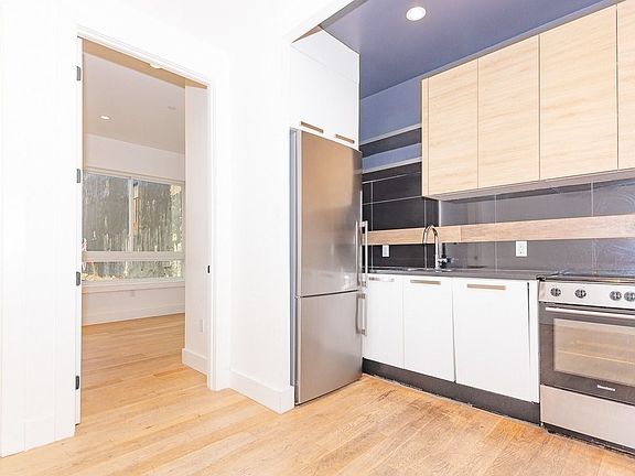 2nd image of 246 Johnson Ave #2D