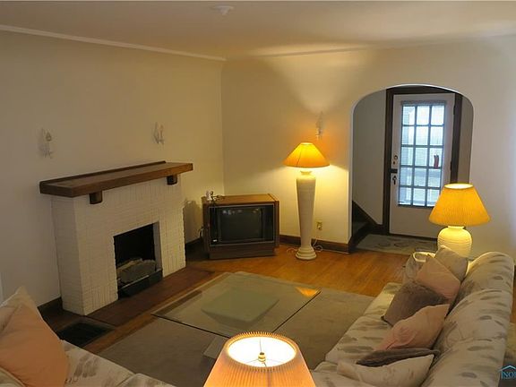 5th image of 1822 Wellesley Dr