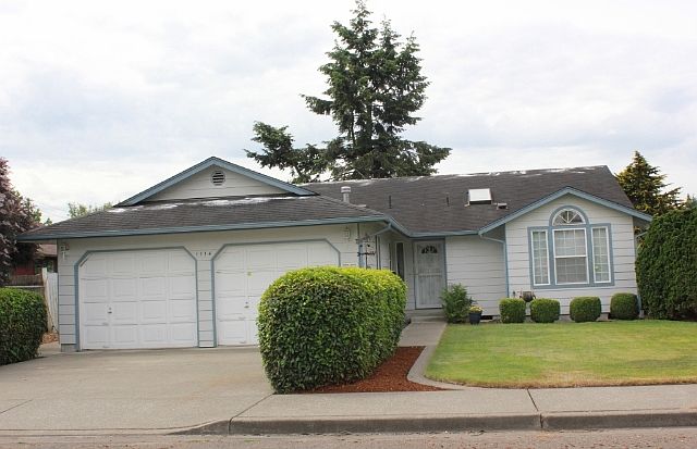 1st image of 1114 10th Ave NW