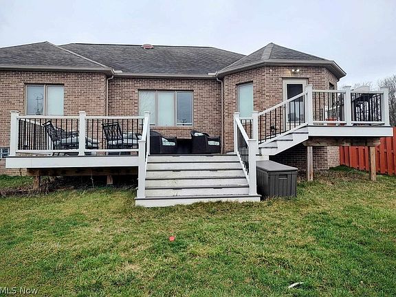 3rd image of 5715 W Longridge Dr