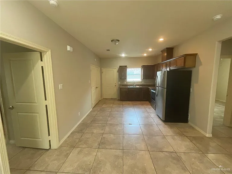 2707 E Garfield Ave #A — Photo 6