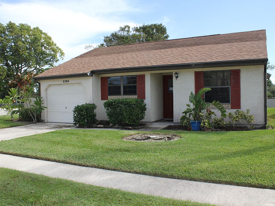Home For Sale In Walton Court