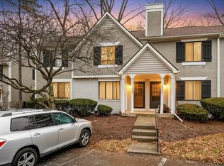 3050 Cooper Bluff Dr, Columbus, OH 43231