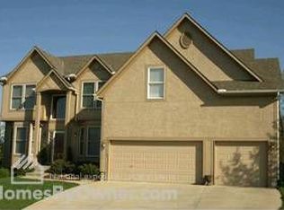 17228 W 83rd Ter, Lenexa, KS 66219