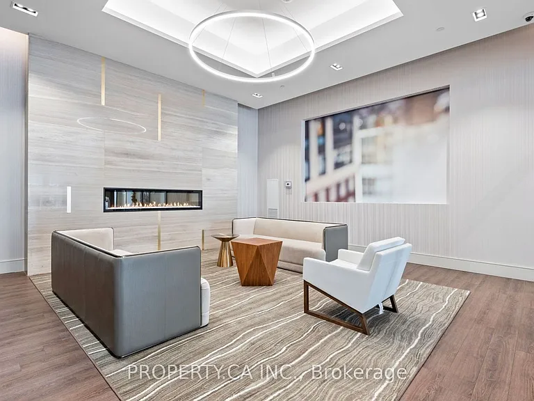 9000 Jane St #2421 — Photo 39