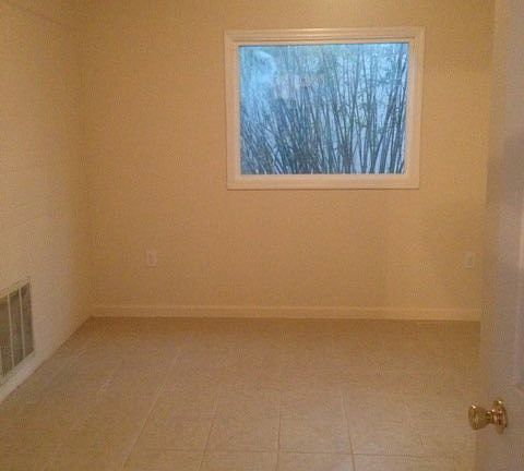 4th image of 3966 Bess Rd