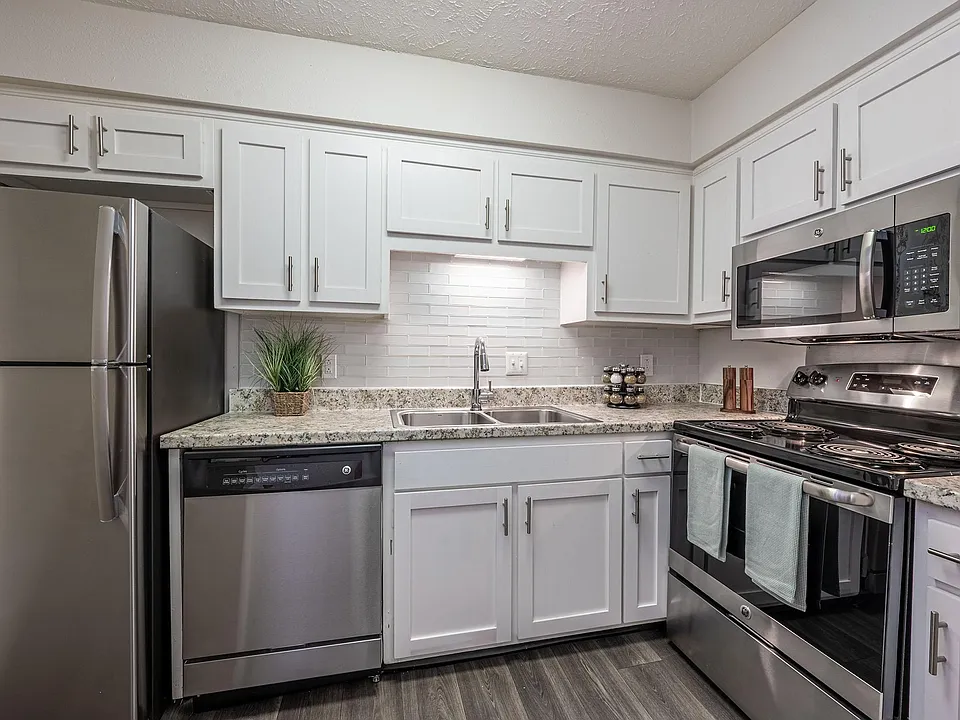 Chase Cove Apartments