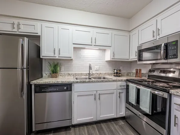 Chase Cove Apartments