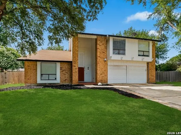 8414 Zodiac Dr, Universal City, TX 78148