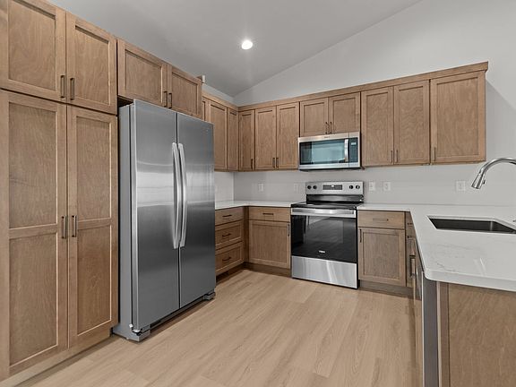 2nd image of N1011 Magdalyn Ct