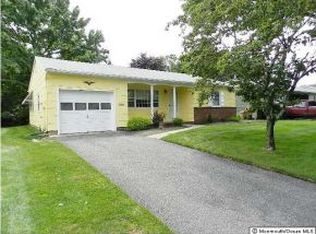 1147 Edgebrook Dr S, Toms River, NJ 08757