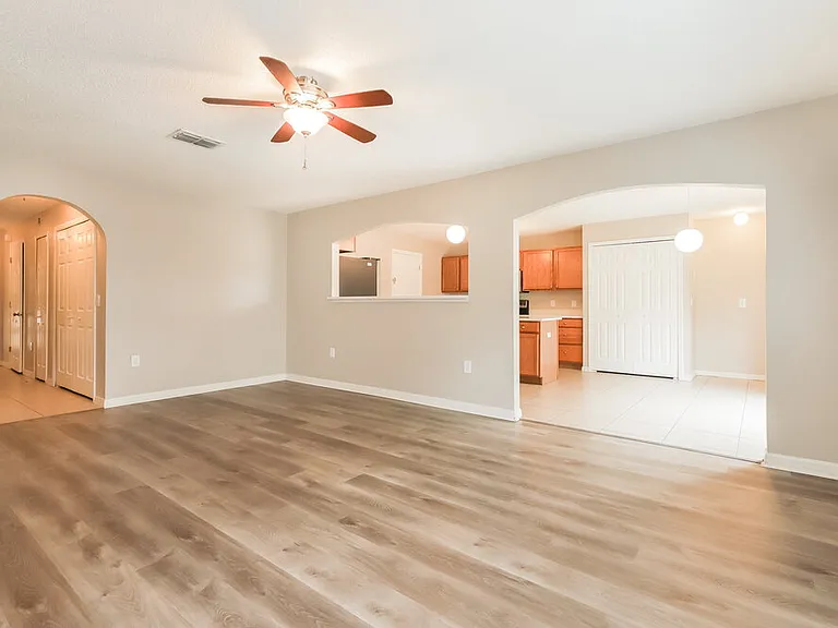 11427 Ivy Flower Loop — Photo 4