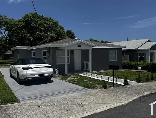 3 bed, $2,850 — Photo 2