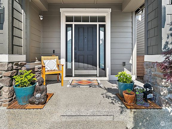 2nd image of 2801 82nd Avenue Ct E