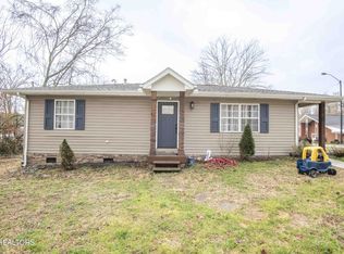 517 N Main St, Clinton, TN 37716