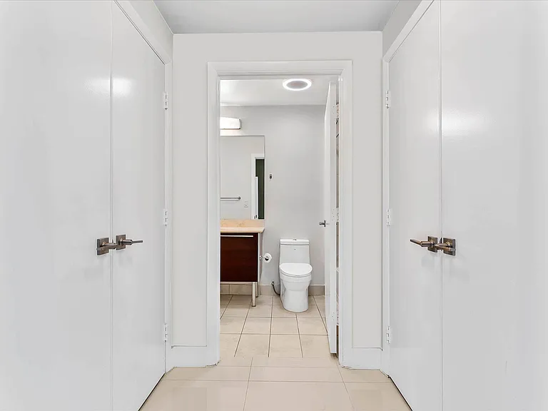 1900 N Bayshore Dr #3702 — Photo 18