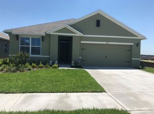 1827 Veterans Dr, Kindred, FL 34744