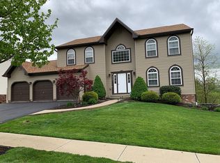 9238 Marshall Rd N, Cranberry Township, PA 16066