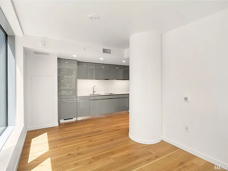 1808 Minor Ave #301 — Photo 3