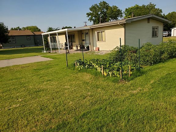 2nd image of 604 N 604th Ave