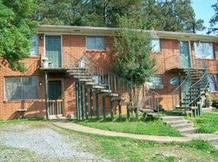 70 W Patterson Ave, Fort Oglethorpe, GA 30742