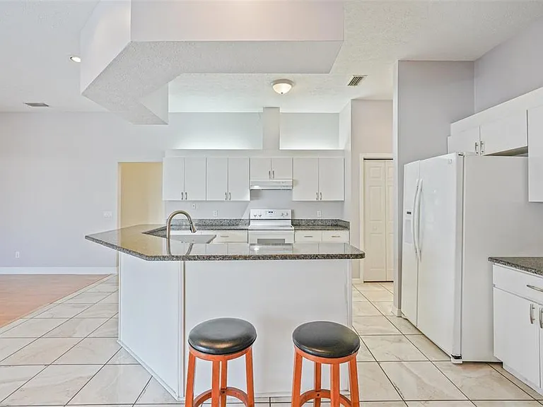 918 Academy Dr — Photo 24