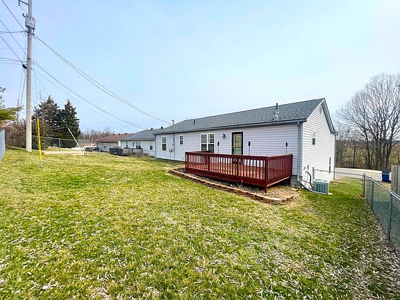5th image of 409 Briar Patch Ln