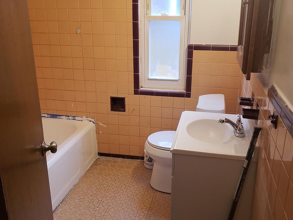 2nd image of 12909 Saint Marys St