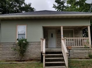 1211 E Clark St, West Frankfort, IL 62896