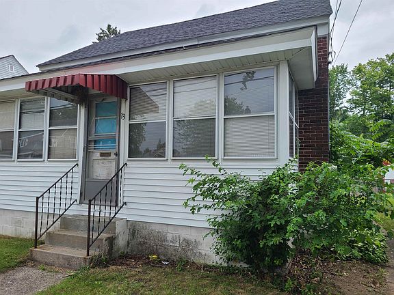 2nd image of 13 Grand Avenue