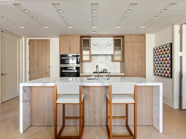 40 Bleecker Street image 3 of 14