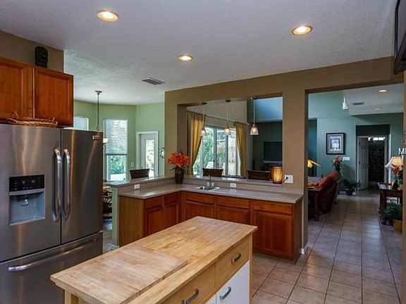 5th image of 8232 Lake Crowell Cir