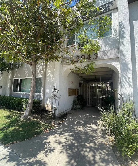 3943 E 4th St #2 — Photo 7