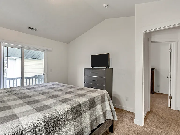 1807 E Cosmos Dr #F6 — Photo 8