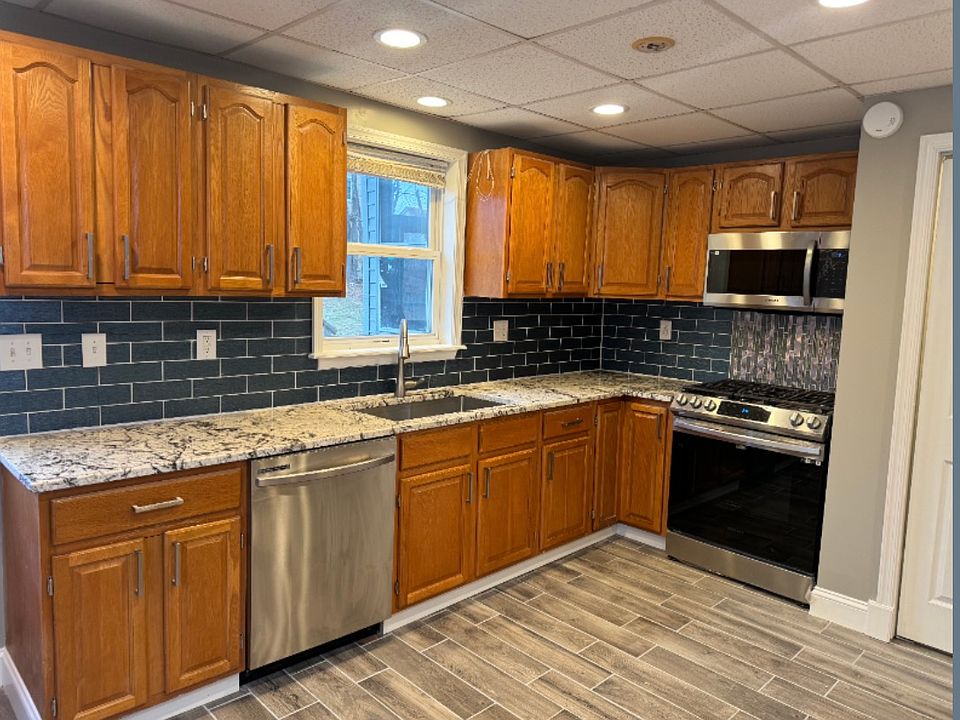 1st image of 100 Nesbitt St APT 2