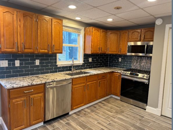 100 Nesbitt St APT 2