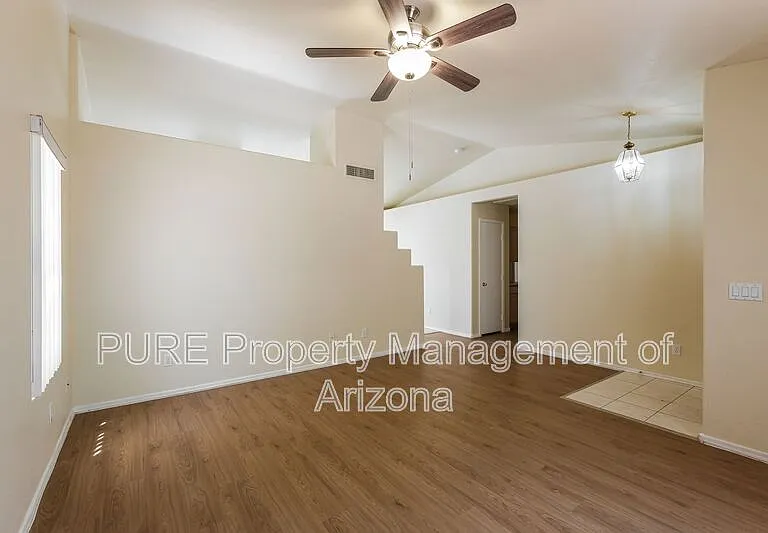17906 N 92nd Ln — Photo 4
