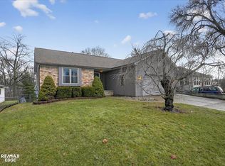 11031 Walker St, Grand Blanc, MI 48439