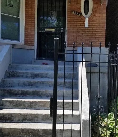 6556 S Rhodes Ave — Photo 3