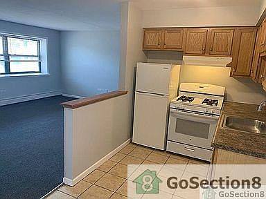 3rd image of 1653 W 89th St #5MC